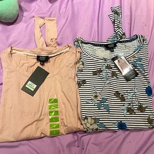 TWO JONES NY SIDE TIE T SHIRTS PINK AND BLUE FLORAL STRIPED SIZE L NWT